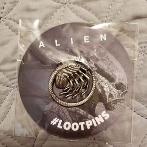 Exclusive Alien Loot Crate Pin